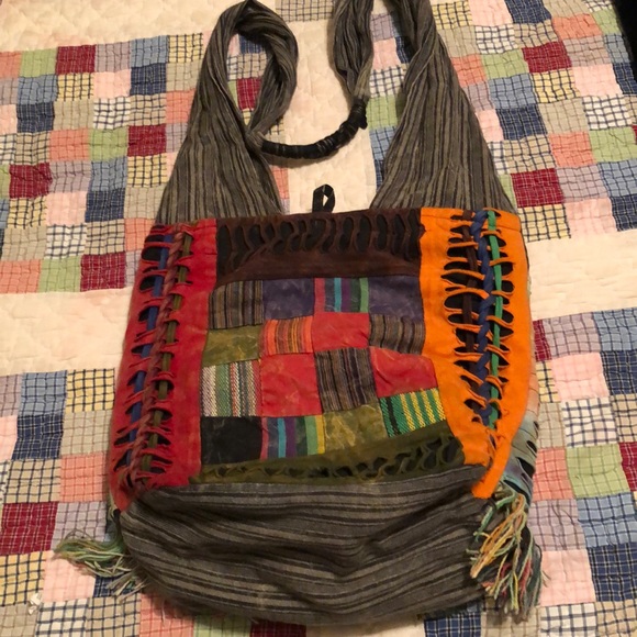 Skull crossbody purse!  Brand New - Picture 2 of 3